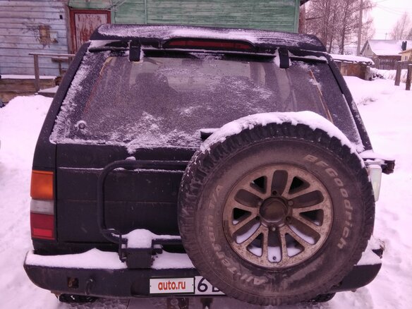 1994 Nissan Terrano I, чёрный - вид 2