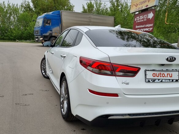 2019 Kia K5 II, белый, 2375000 рублей - вид 12