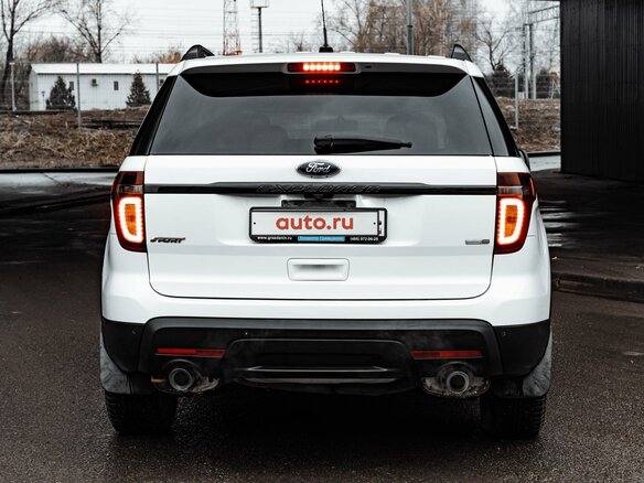 2014 Ford Explorer Sport V, белый, 2500000 рублей - вид 13