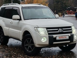 2011 Mitsubishi Pajero IV, белый, 1850000 рублей, вид 4