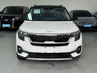 2022 Kia KX3, белый, 1580040 рублей, вид 2