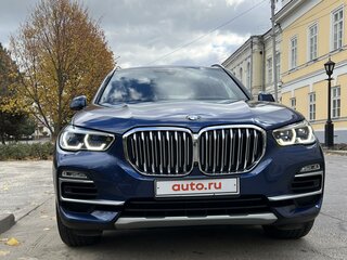 2020 BMW X5 40i IV (G05/G18), синий, 7500000 рублей, вид 3