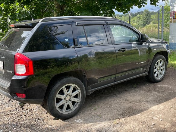 2012 Jeep Compass I Рестайлинг, чёрный, 900000 рублей - вид 1