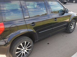 2018 Skoda Yeti I Рестайлинг, чёрный, 1750000 рублей, вид 2