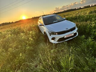 2021 Kia Rio X IV Рестайлинг, белый, 1900000 рублей, вид 4