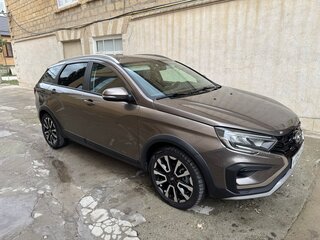 2024 Lada (ВАЗ) Vesta SW Cross I Рестайлинг (NG), коричневый, 1230000 рублей, вид 1