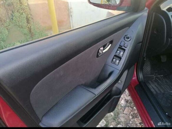 2010 Hyundai Elantra IV (HD), красный, 980000 рублей - вид 3