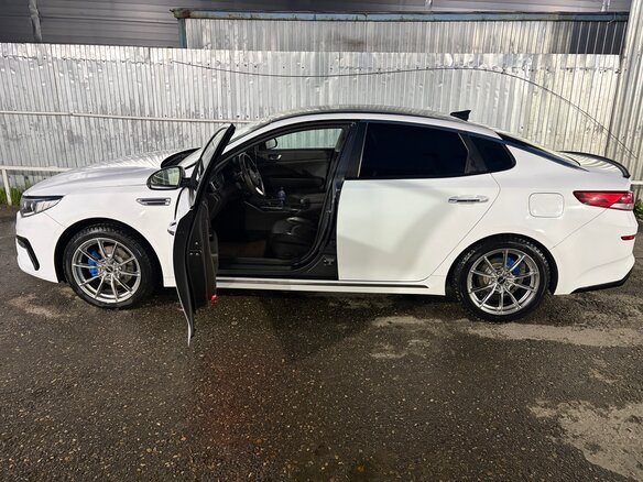2019 Kia Optima IV Рестайлинг, белый, 1850000 рублей - вид 6