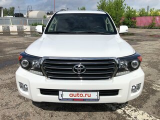 2014 Toyota Land Cruiser 200 Series Рестайлинг 1, белый, 7700000 рублей, вид 2
