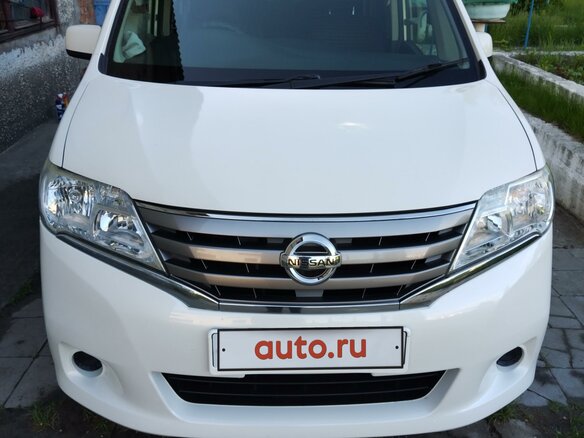 2012 Nissan Serena IV (C26), белый, 1400000 рублей - вид 1