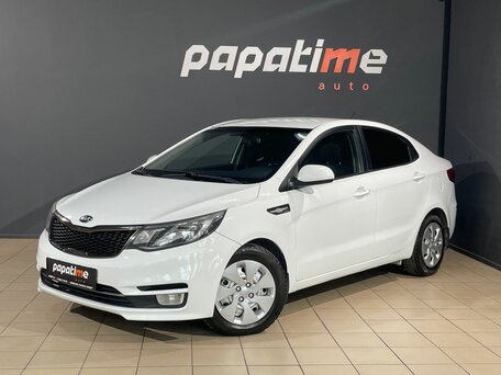 2016 Kia Rio III Рестайлинг, белый, 999000 рублей, вид 1