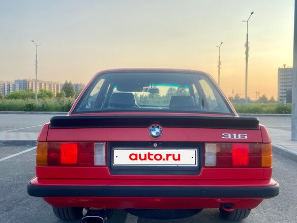 1984 BMW 3 серии 316 II (E30), красный, 500000 рублей - вид 31