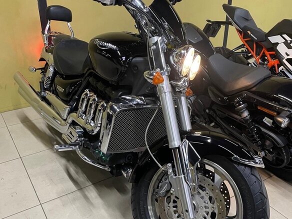 2006 Triumph Rocket 3, чёрный, 1000000 рублей - вид 1