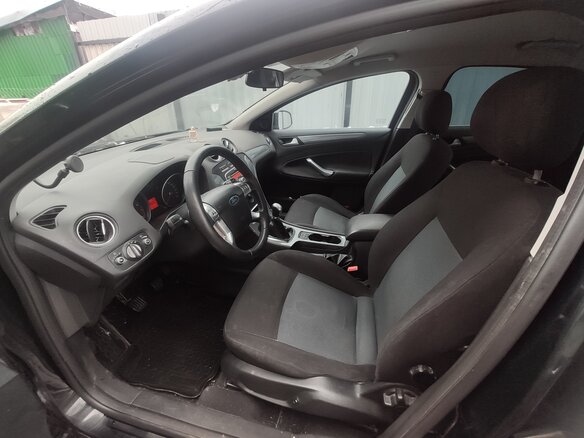 2010 Ford Mondeo IV Рестайлинг, чёрный, 950000 рублей - вид 4
