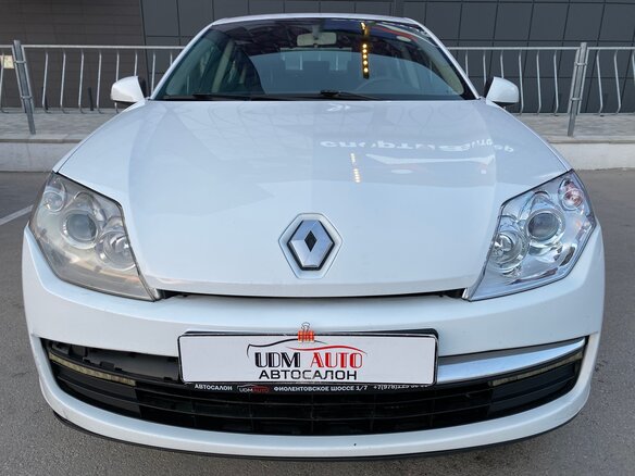 2008 Renault Laguna III, белый - вид 13