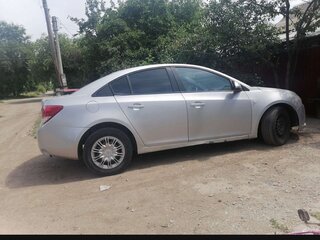 2012 Chevrolet Cruze I, серебристый, 590000 рублей, вид 2