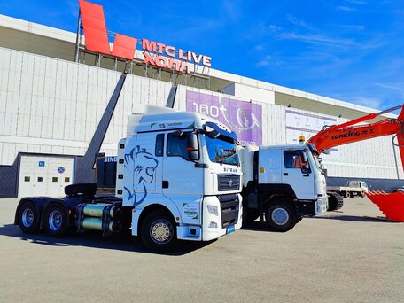 2024 Sinotruk Sitrak C7H, синий, 13000000 рублей, вид 4