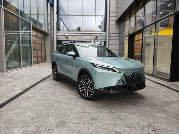 2026 Omoda C7, зелёный