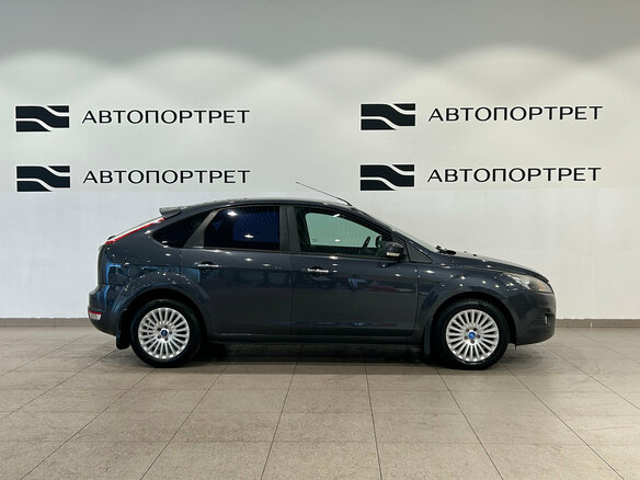 2011 Ford Focus II Рестайлинг, серый - вид 5