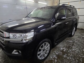 2019 Toyota Land Cruiser 200 Series Рестайлинг 2, чёрный, 7200000 рублей, вид 1