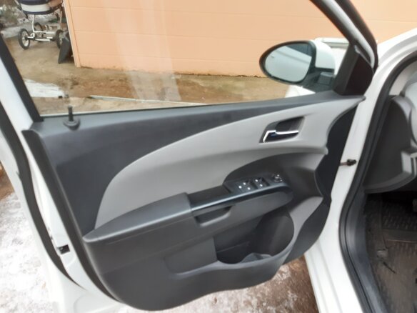 2013 Chevrolet Aveo II, белый - вид 16