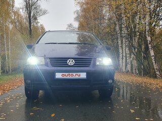 2002 Volkswagen Sharan I Рестайлинг, синий, 780000 рублей, вид 5