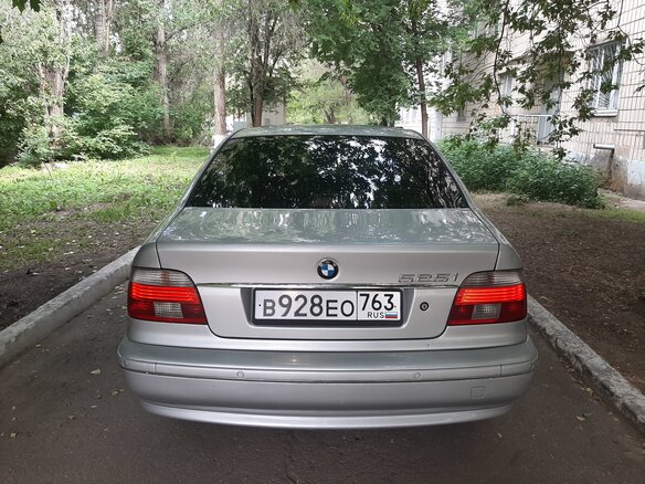 2002 BMW 5 серии 525i IV (E39) Рестайлинг, серебристый - вид 4