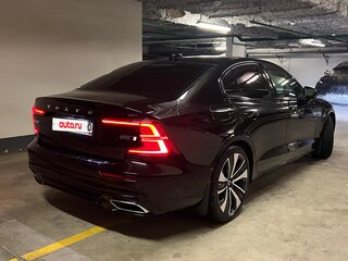 2021 Volvo S60 III, чёрный, 3650000 рублей, вид 3