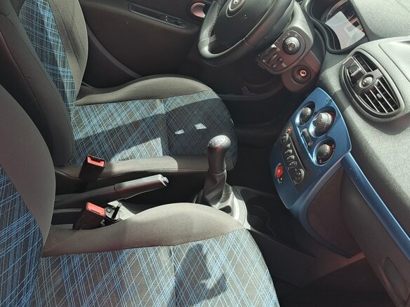 2009 Renault Clio III, красный, 620000 рублей - вид 9