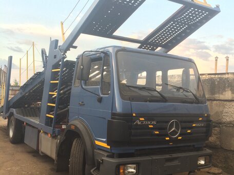 1986 Mercedes-Benz 1827, синий, 1434928 рублей, вид 1