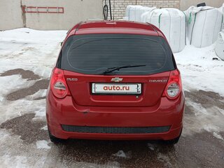 2010 Chevrolet Aveo I Рестайлинг, красный, 500000 рублей, вид 5
