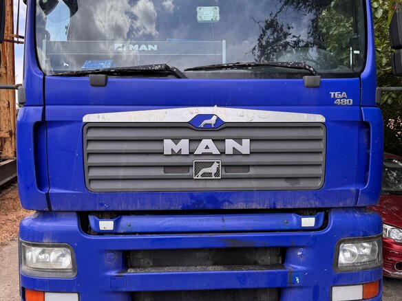 2008 MAN TGA, синий, 2900000 рублей - вид 2