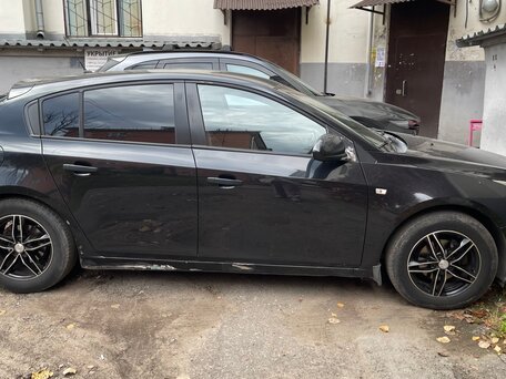 2012 Chevrolet Cruze I Рестайлинг, чёрный, 490000 рублей, вид 3