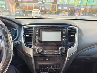 2019 Mitsubishi L200 V Рестайлинг, чёрный, 2400000 рублей, вид 5