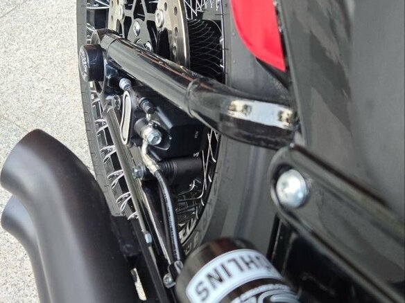 2019 Harley-Davidson Fat Boy, красный, 4000000 рублей - вид 4