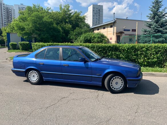 1995 BMW 5 серии 520i III (E34), синий - вид 12