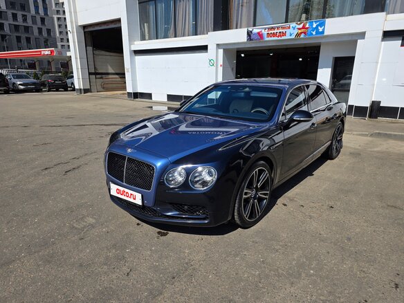 2016 Bentley Flying Spur II, синий