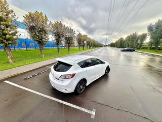 2013 Mazda Axela II, белый, 1100000 рублей, вид 3
