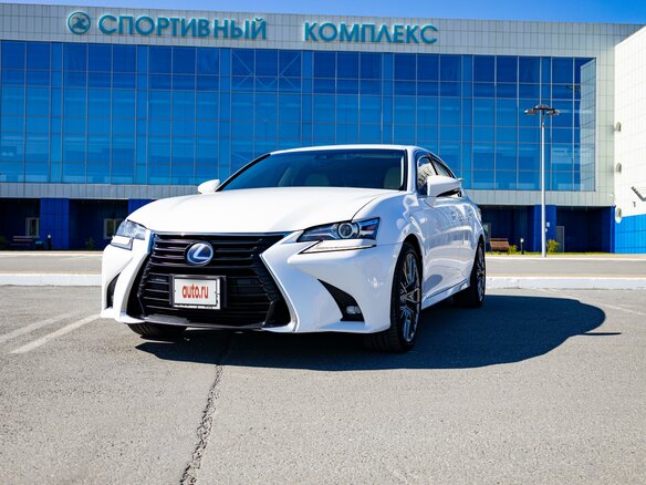 2016 Lexus GS 300h IV Рестайлинг, белый, 3200000 рублей - вид 1