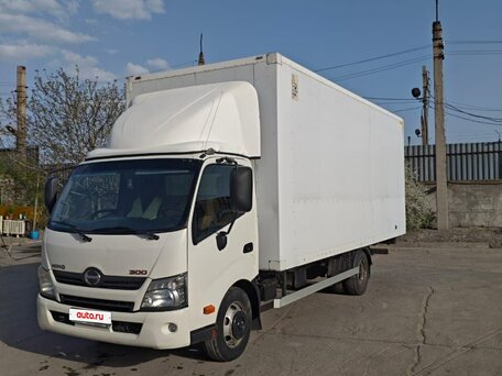 2015 Hino Series 300 (Dutro), белый, 2500000 рублей, вид 2