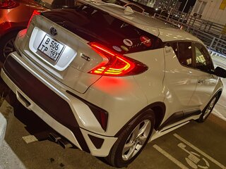 2018 Toyota C-HR I, белый, 2350000 рублей, вид 3