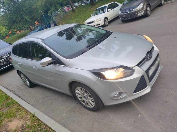 2014 Ford Focus III, серебристый, 950000 рублей