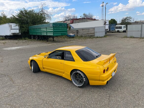 1993 Nissan Skyline VIII (R32), жёлтый - вид 15