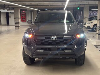 2024 Toyota Tacoma IV, серый, 9900000 рублей, вид 3