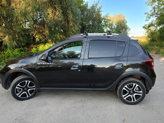 2015 Renault Sandero Stepway II, чёрный, 1050000 рублей, вид 4