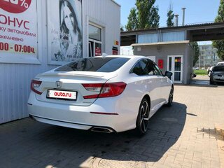 2018 Honda Accord X, белый, 1550000 рублей, вид 4