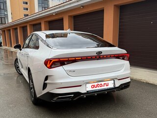 2020 Kia K5 III, белый, 3000000 рублей, вид 3