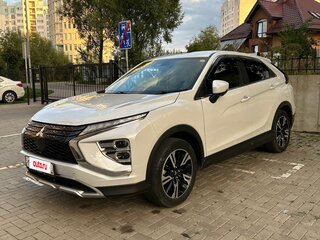 2022 Mitsubishi Eclipse Cross I Рестайлинг, белый, 2350000 рублей, вид 4