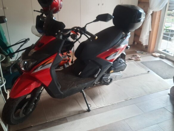 2022 Yamaha BWs, красный, 65000 рублей - вид 2