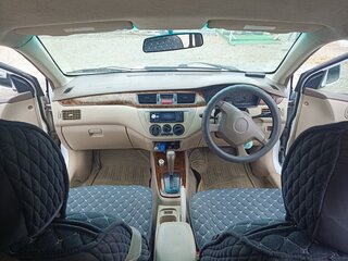 2001 Mitsubishi Lancer Cedia IX, белый, 340000 рублей, вид 5